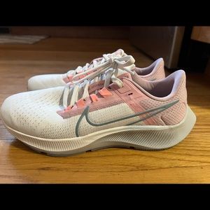 Nike Air Zoom Pegasus 38 Womens Size 9.5